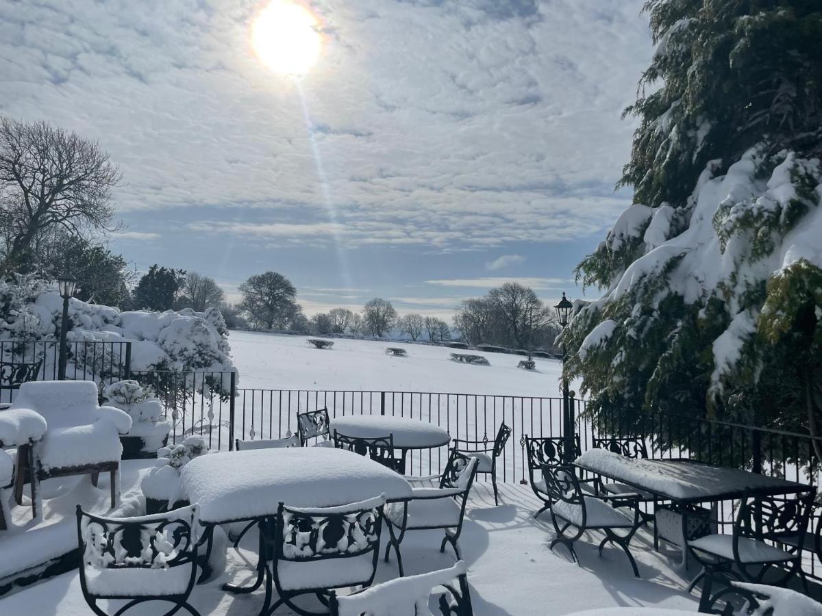 The Dog & Partridge Country Inn Ashbourne  Exterior foto